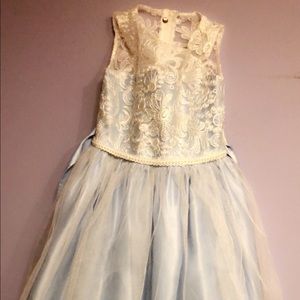 Light blue size 6 girls tulle dress